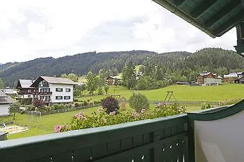 Sommerhof גוסאו